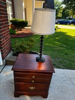 MOVING SALE ā QUALITY FURNITURE & HOME DECOR