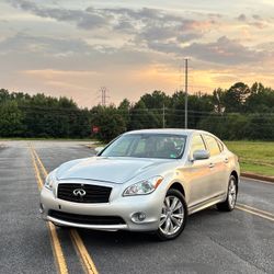 2011 Infiniti M37