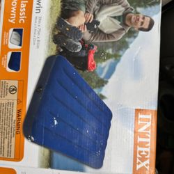 Nib : Intex, Twin Air Mattress 