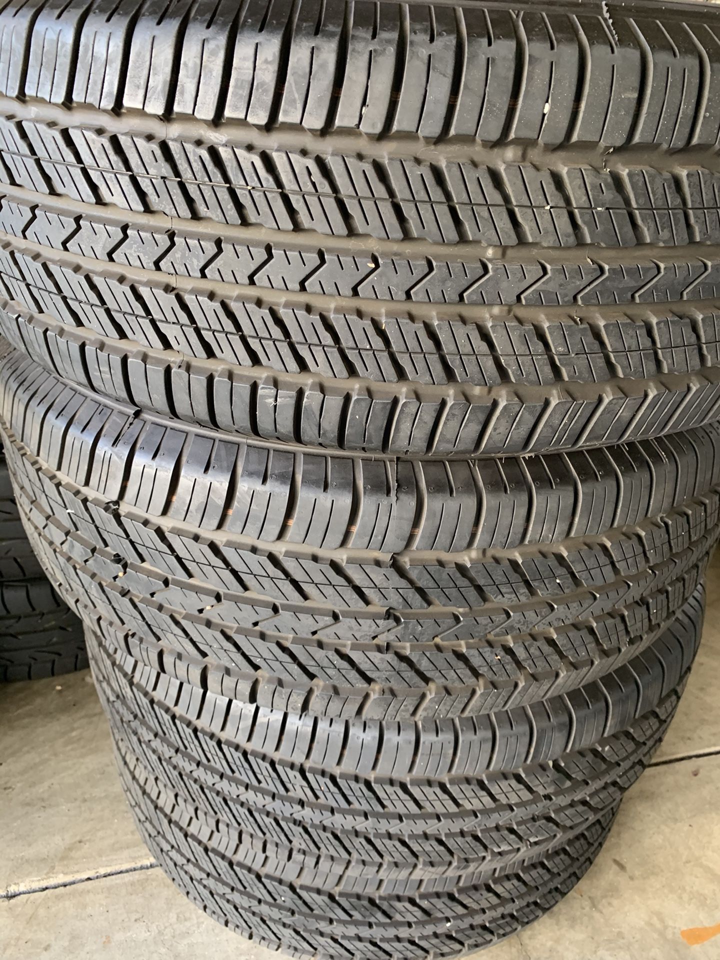 $400 FIRM! Toyo A30 Tires 265/65/17 like new