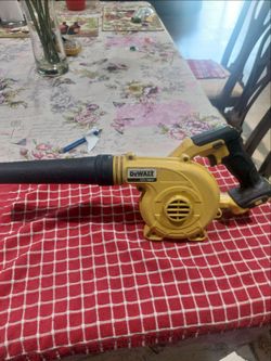 Dewalt  blower perfect condicion  70.00