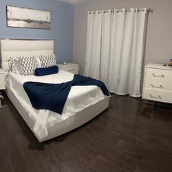 Queen Bedroom Set 