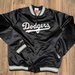 New men’s size large Mitchell & ness LA Dodgers satin jacket 