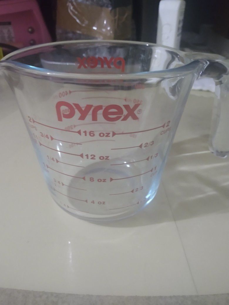 Vintage Pyrex 16 Oz 2 Cup Glass Measuring Cup