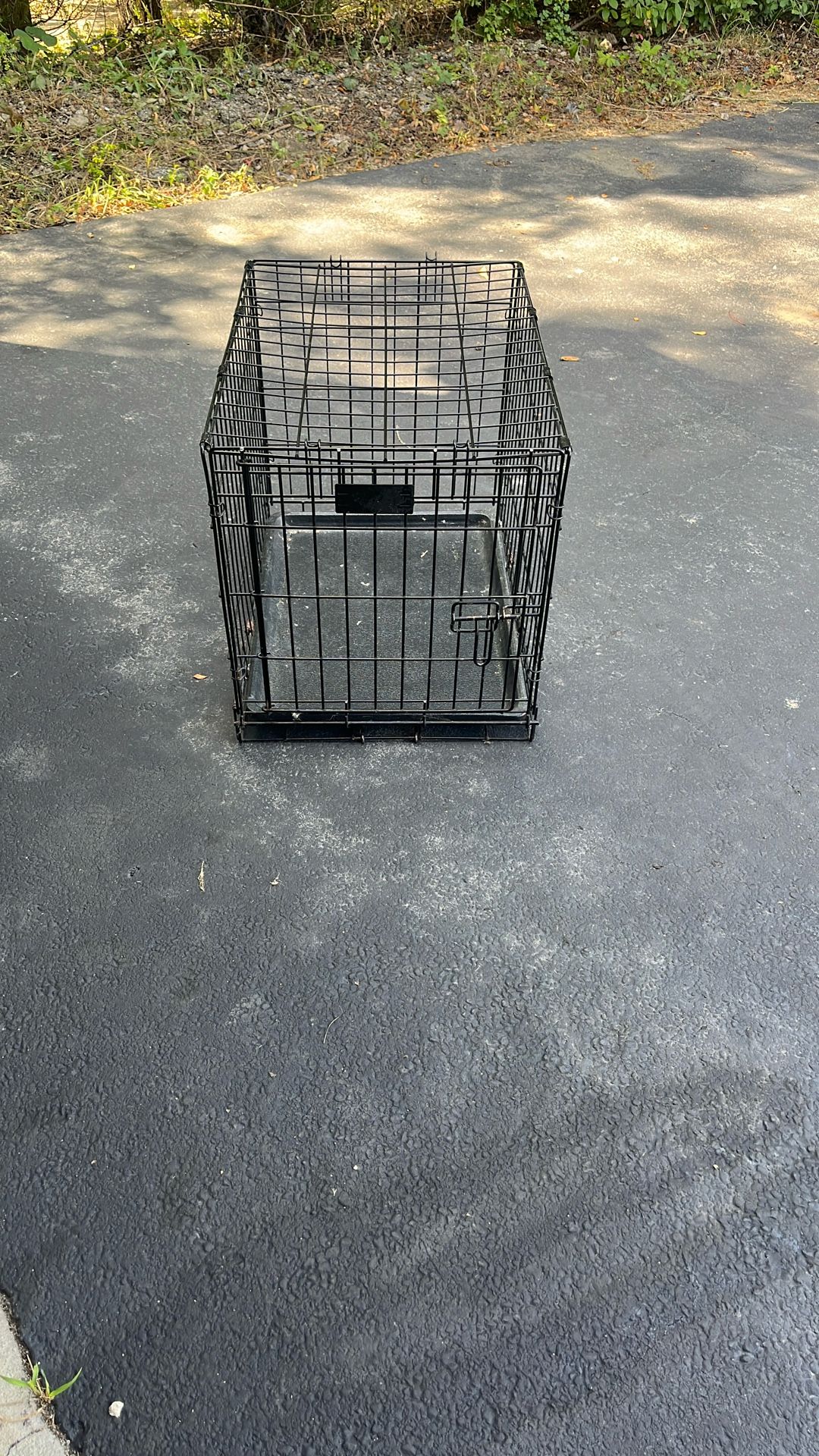 2 Dog Kennels 