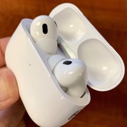 AirPods Pro Second Generation…!!