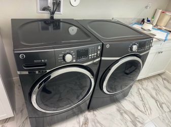 Washer and dryer set