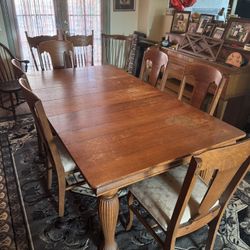 Oak Dining Table And 6 Chairs. 