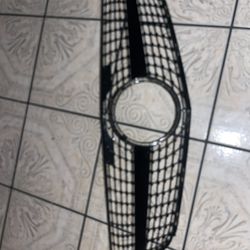W204 Gloss Black Grille 2008-2014