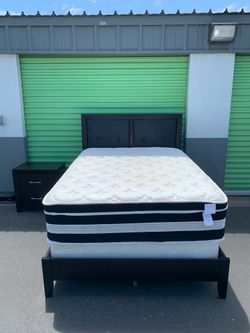 Full Bed Set.