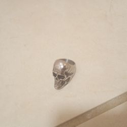 Large Skull Ring