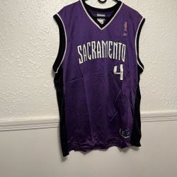 Chris Webber Sacramento Basketball Jersey Size XL