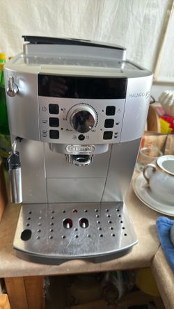 De’Longhi Magnifica XS Super Automatic Espresso Machine – Great Condition $300 OBO