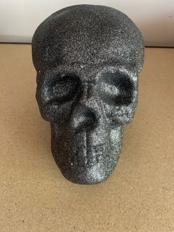 Halloween decoration silver glitter skull