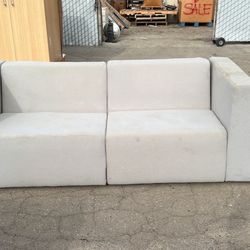 Modular Sofa Needs Cleaned $40 Solid No Rips 