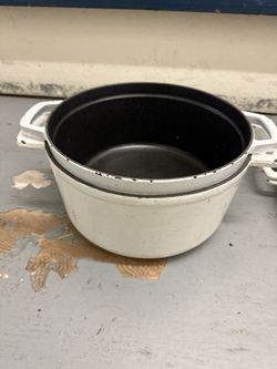 white staub cast iron griddle pan & Dutch Oven Pot