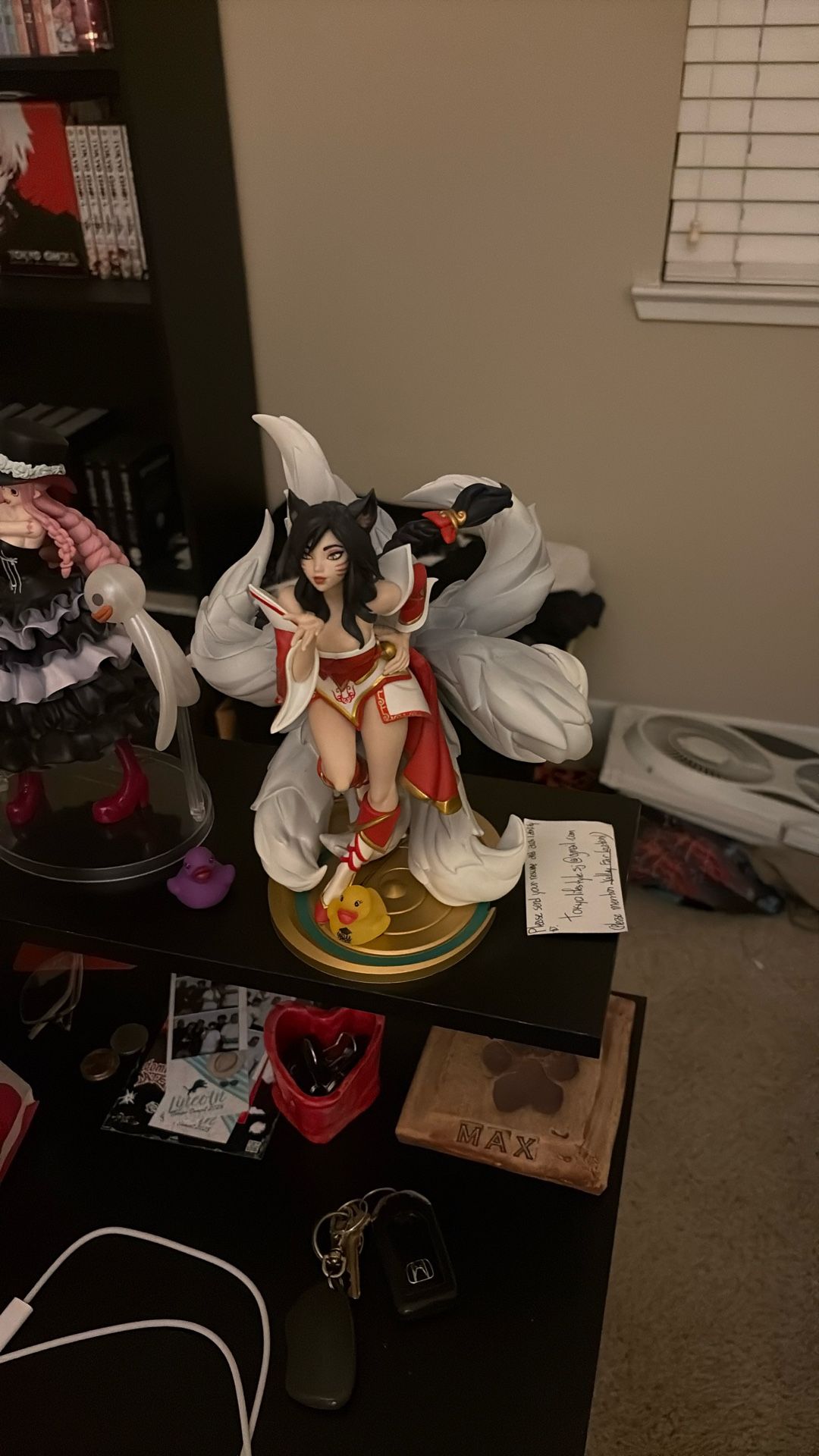 Ahri Collectible Figure