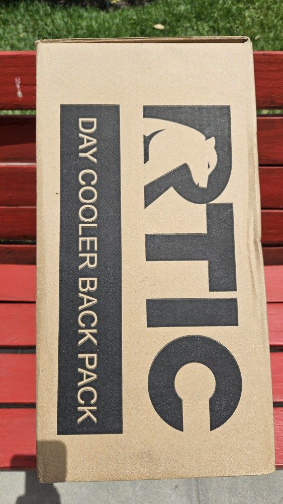 RTIC Day Cooler Backpack 