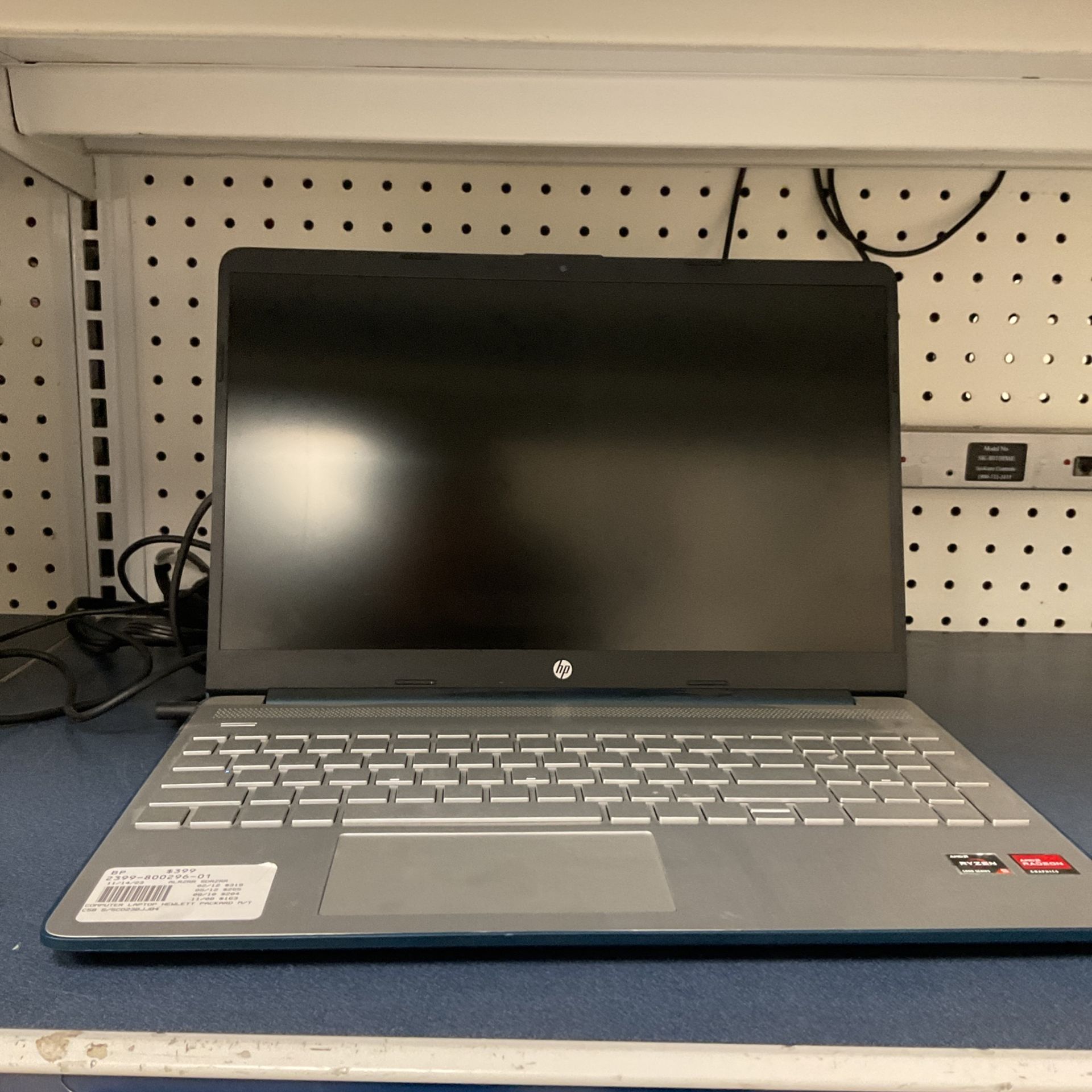 HP Laptop (04/01)