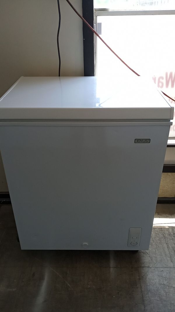 Idylis chest freezer for Sale in Houston, TX OfferUp