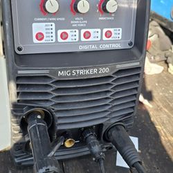 Mig Striker 200