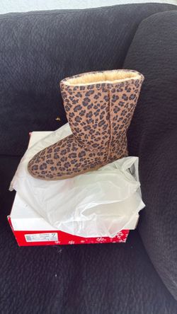 Bear paw boots
