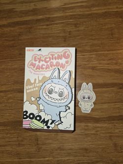 Popmart Exciting Macaron Labubu - Soymilk