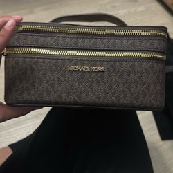 Michael Kors Makeup Bag 
