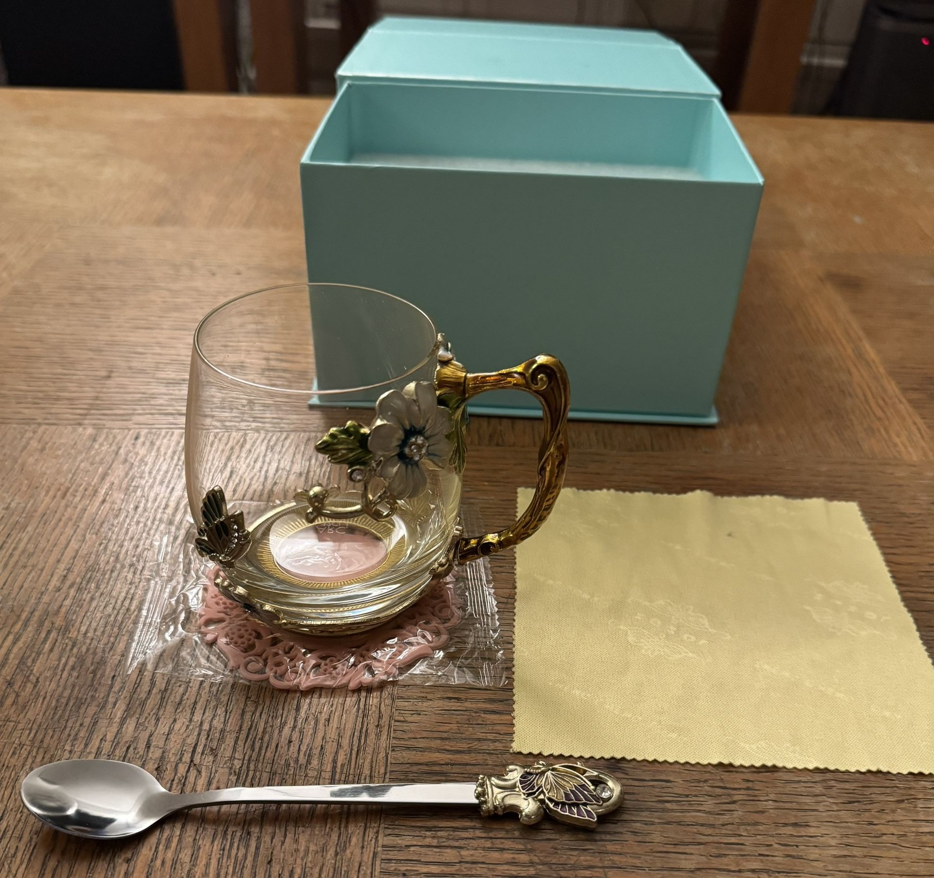 NWT Wisolf Glass Flower Tea Cup with Spoon and Gift Box