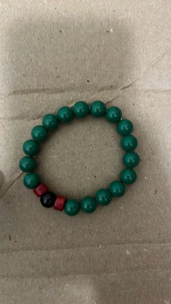 Dark Bead Stretch Bracelet