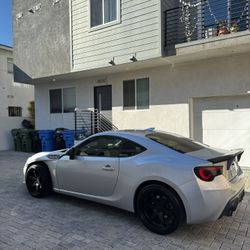 BRZ 2014 76k miles clean title