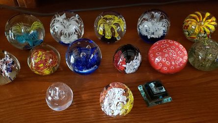 Glass paperweight