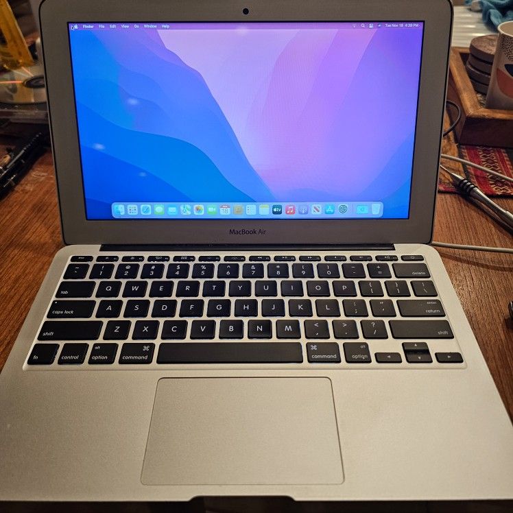 Apple MacBook Air Early 2015 A1465 11.6" Intel Core i5 1.6GHz 4GB RAM 128GB SSD