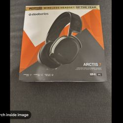 Arctic Wireless Gaming Headset
