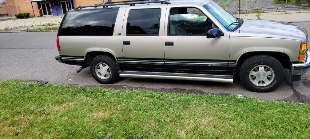 1999 Chevrolet Suburban