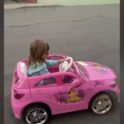 Disney princess Convertible Child Motorized Car