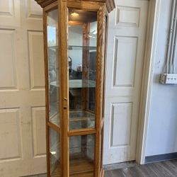 Large Lighted Curio Cabinet – Oak Finish – Glass Display – 1 Door (Non-Locking)