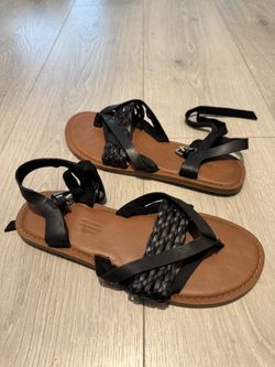 Women Sandals - Size 6