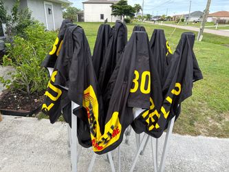Black and Yellow pop up tent super durable