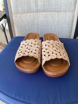 Women's Floral Cutout Slide Sandals