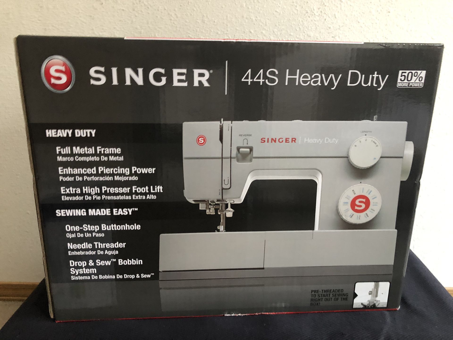 SINGER 44S HEAVY DUTY SEWING MACHINE NIB