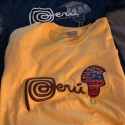 PERU short Sleeves Shirts Size S Adult