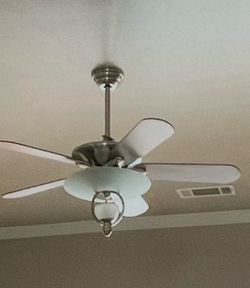 Ceiling fan 52”