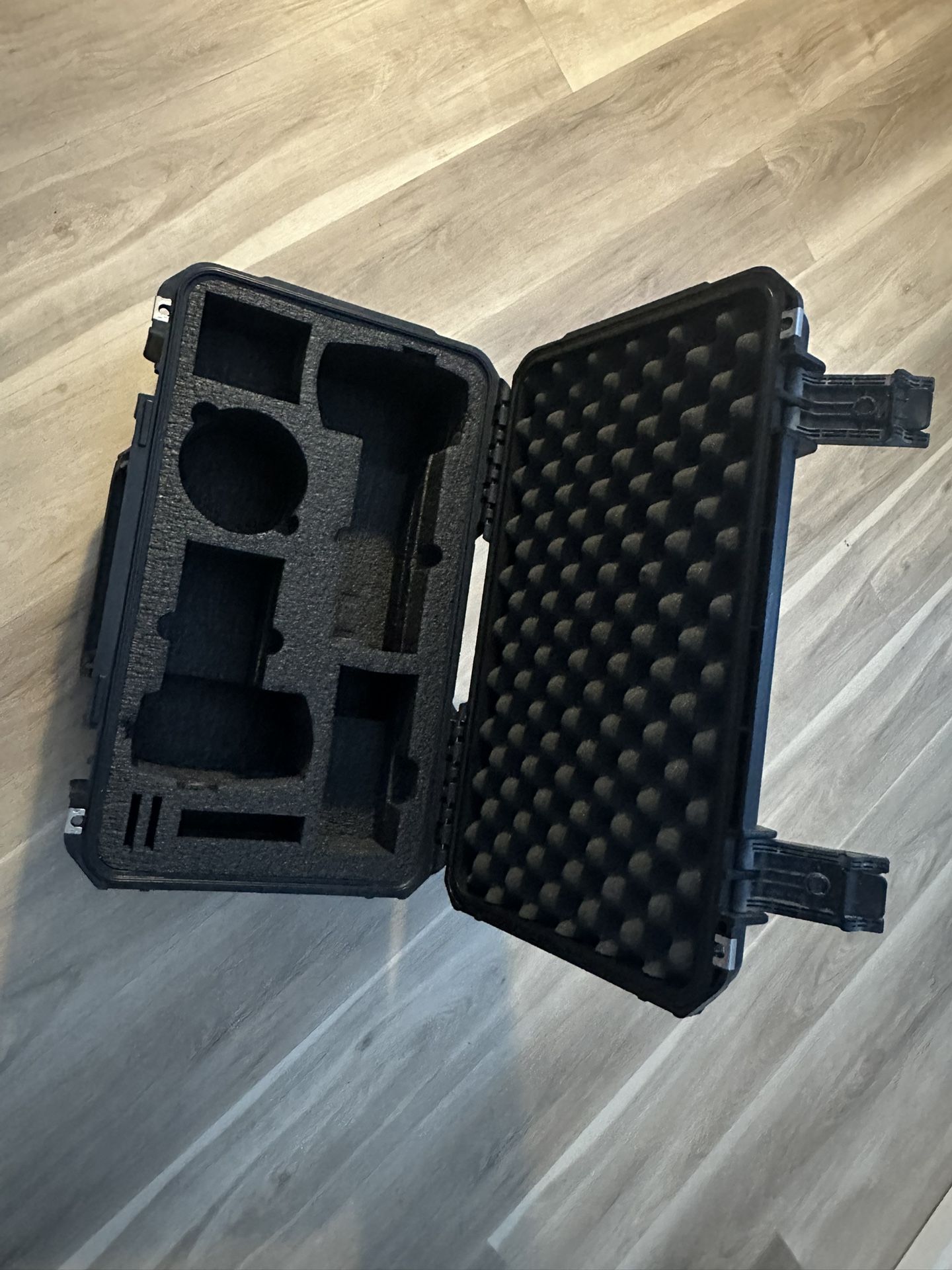 DSLR Hard Shell Roller Camera Case