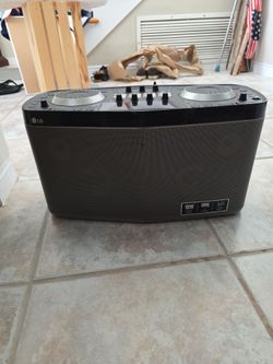LG XBOOM RK8 Portable Karaoke Speaker Bundle