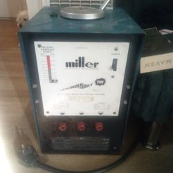 miller arc welder  thunderbolt 225 v