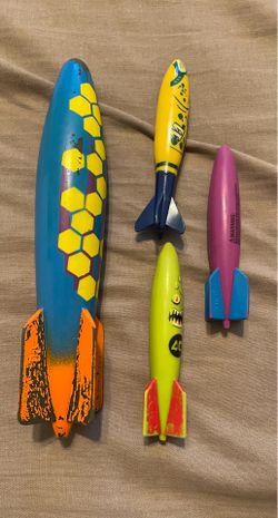20 piece Pool Toy Bundle