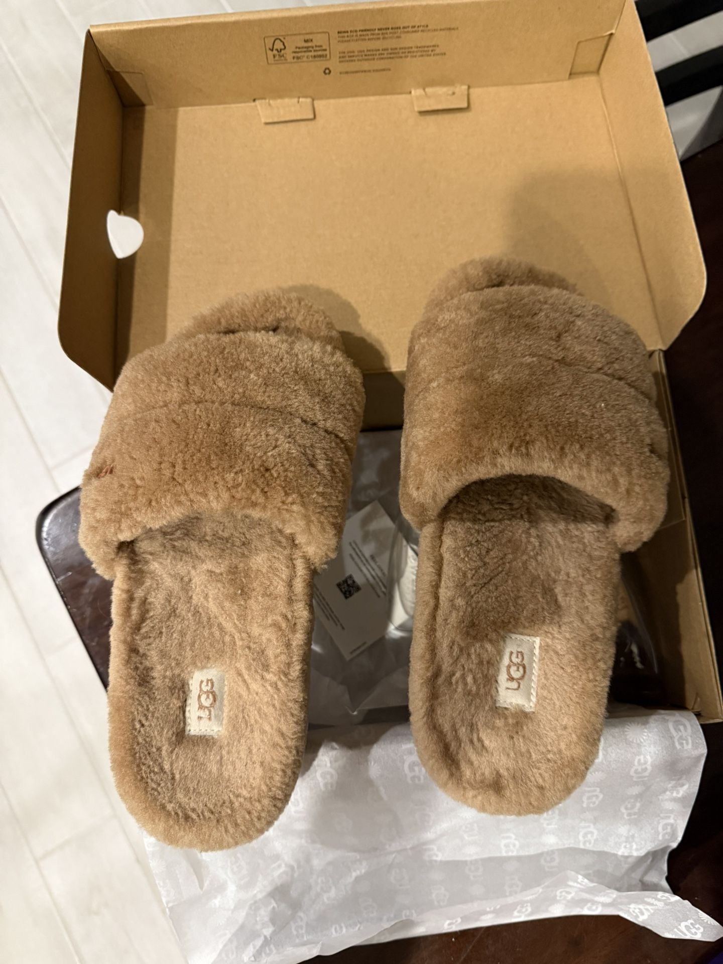 UGG Ladies Slippers - Size 8