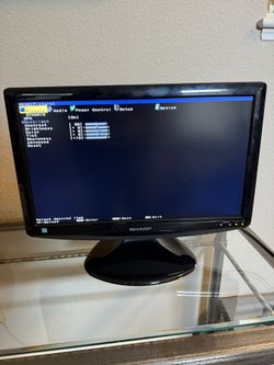 Sharp LC19SB25U 19 Inch 720P LCD HD TV AUX Gaming PC Monitor W/Remote
