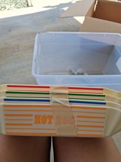 Hot dog trays